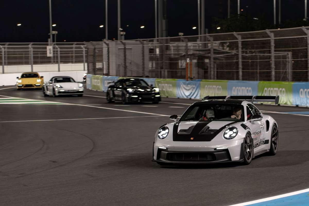 porsche-in-KSA